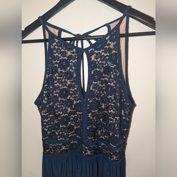 Elegant Navy Blue Lace Formal Dress - Picture 2 of 4